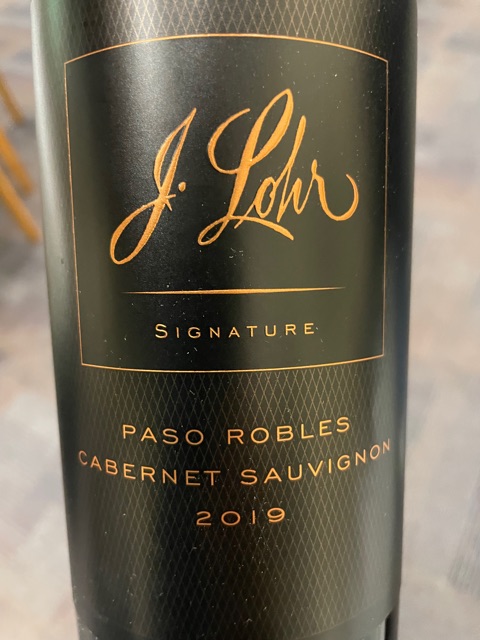 J. Lohr Vineyards &amp; Wines - Signature Cabernet Sauvignon - 2019