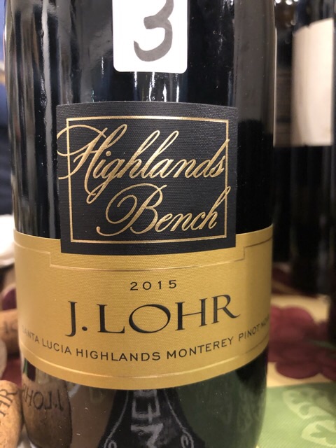 J. Lohr - Highlands Bench Pinot Noir - 2015