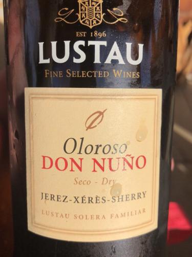 Lustau - Don Nuño Dry Oloroso Sherry (Reserva Solera) - N.V.