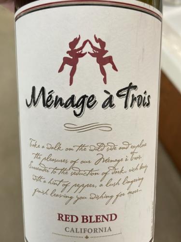 Ménage à Trois - Red Blend - 2020